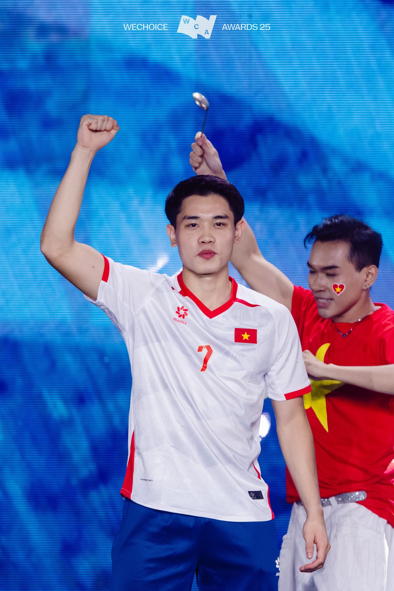 Khoảnh khắc “ngại hết cả Đình Bắc” hút 100 nghìn lượt tương tác, nhạc chiến “cameo