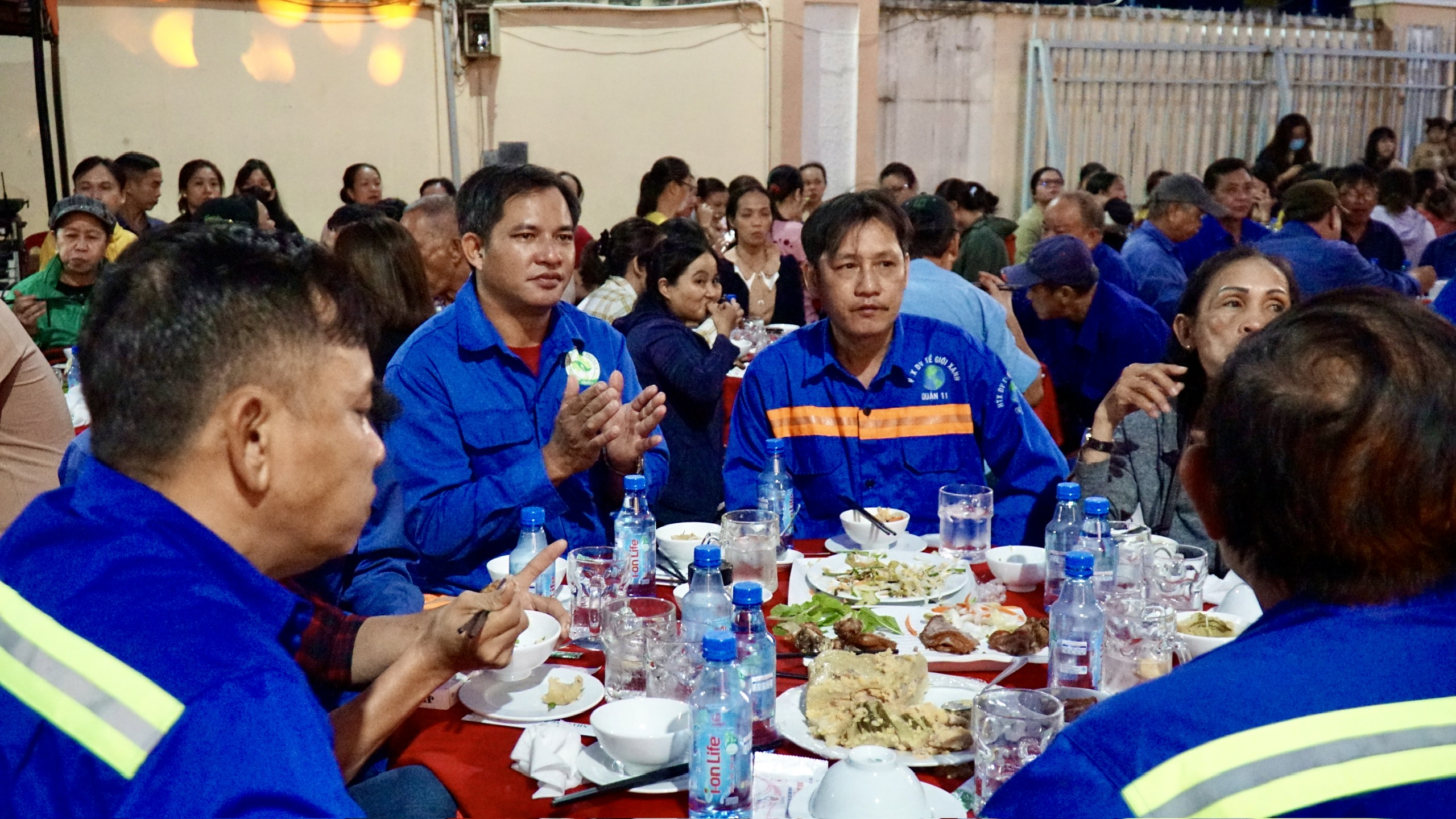 400 đoàn viên – lao động khó khăn sum vầy đón Tết cùng Công đoàn TPHCM - Ảnh 4.