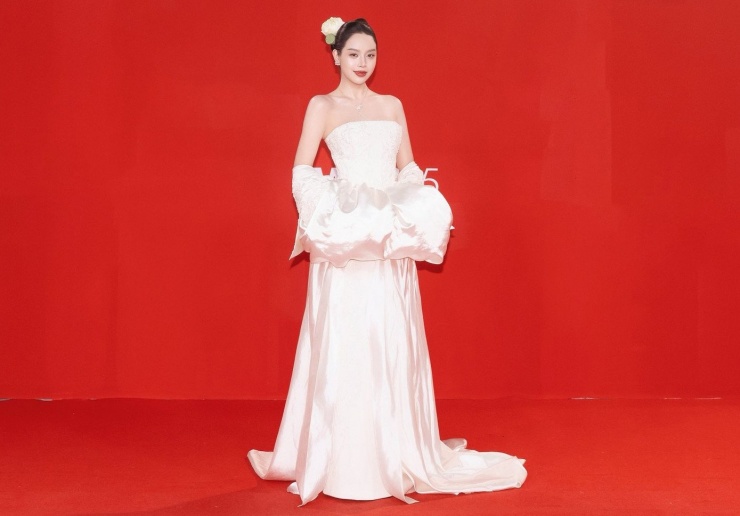 Sau khi kết thúc nhiệm kỳ Hoa hậu Quốc tế, Thanh Thủy ngày càng được yêu mến. Trong suốt nhiệm kỳ, cô đã nỗ lực quảng bá các nét đẹp của văn hóa, con người Việt Nam đến với bạn bè quốc tế.