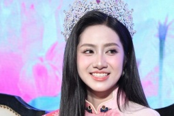 Hoa hậu Hà Trúc Linh, Á hậu Châu Anh và Vân Nhi sau đêm đăng quang