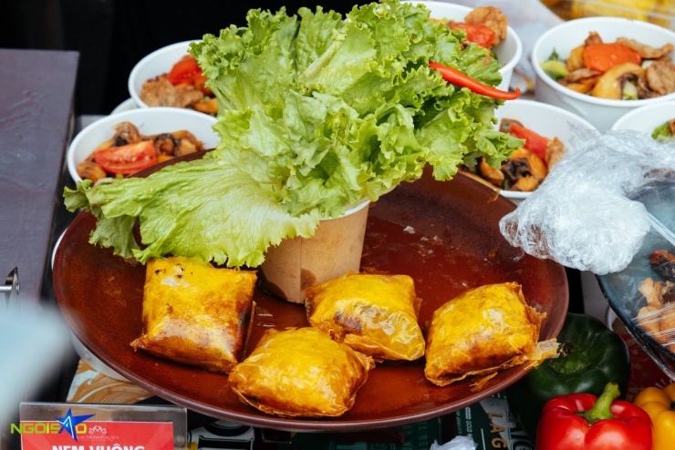 Gà đồi nướng Gia Lai, bún mắm Châu Đốc hút khách tại hội chợ mùa Xuân - 13