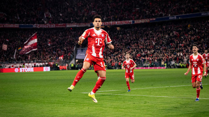 Luis Diaz tỏa sáng với ba bàn và hai lần kiếm phạt đền. Ảnh: FC Bayern