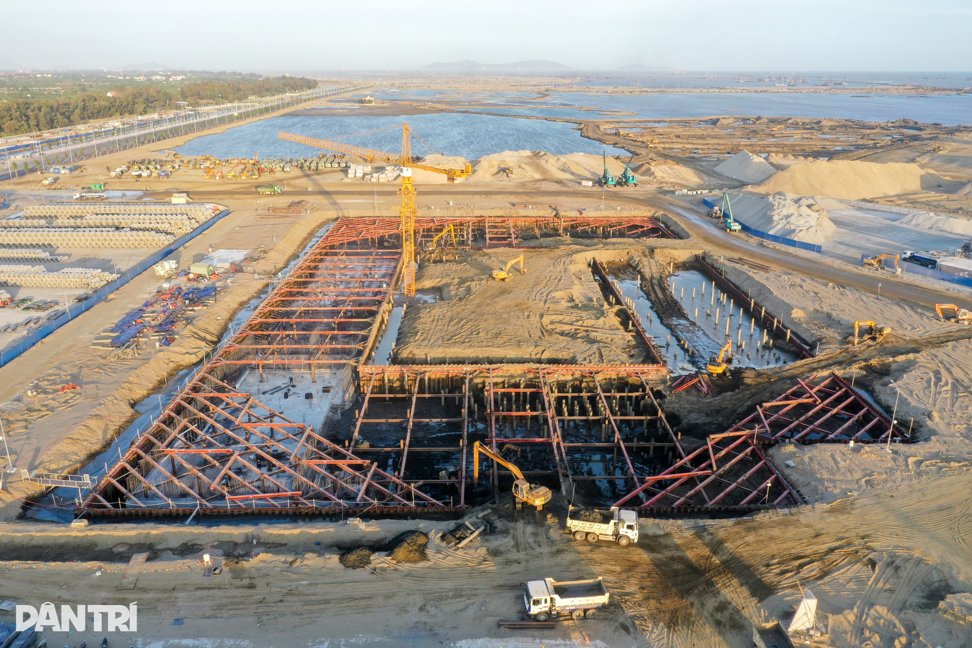 Cần Giờ rực sáng đêm ngày trên đại công trường lấn biển - 3