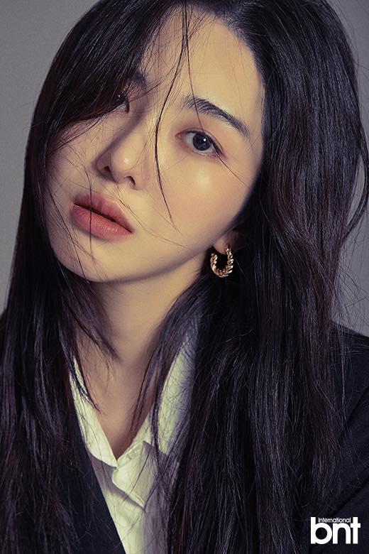 Nữ thần sắc đẹp showbiz bị bỏng mặt nghiêm trọng hậu thẩm mỹ, nhìn tình hình hiện tại mà xót thay- Ảnh 5.