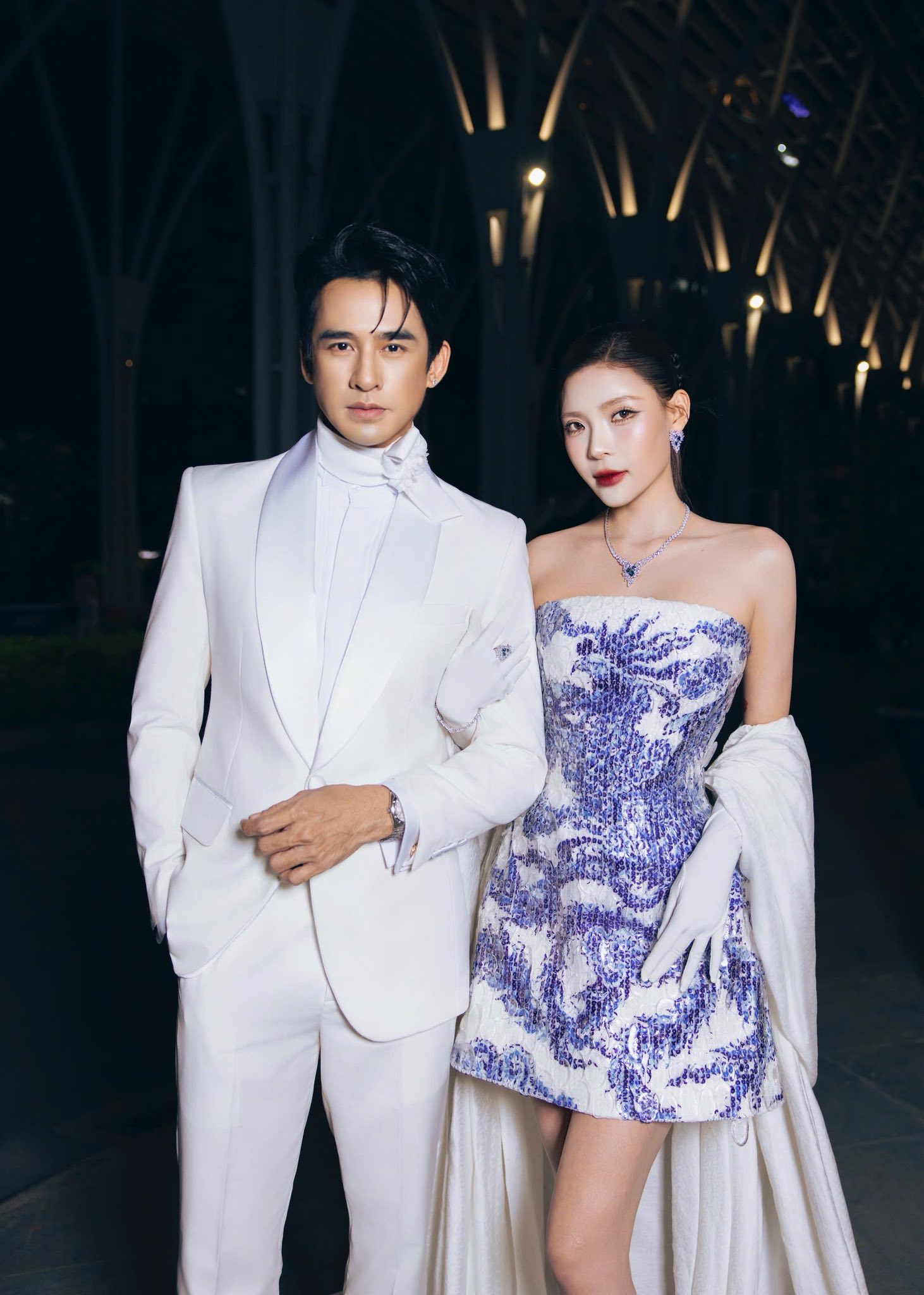 Chê sao nổi cặp vợ chồng lão hoá ngược đỉnh nhất Vbiz: Đẹp quá mức cho phép, thách ai đoán được tuổi thật- Ảnh 9.