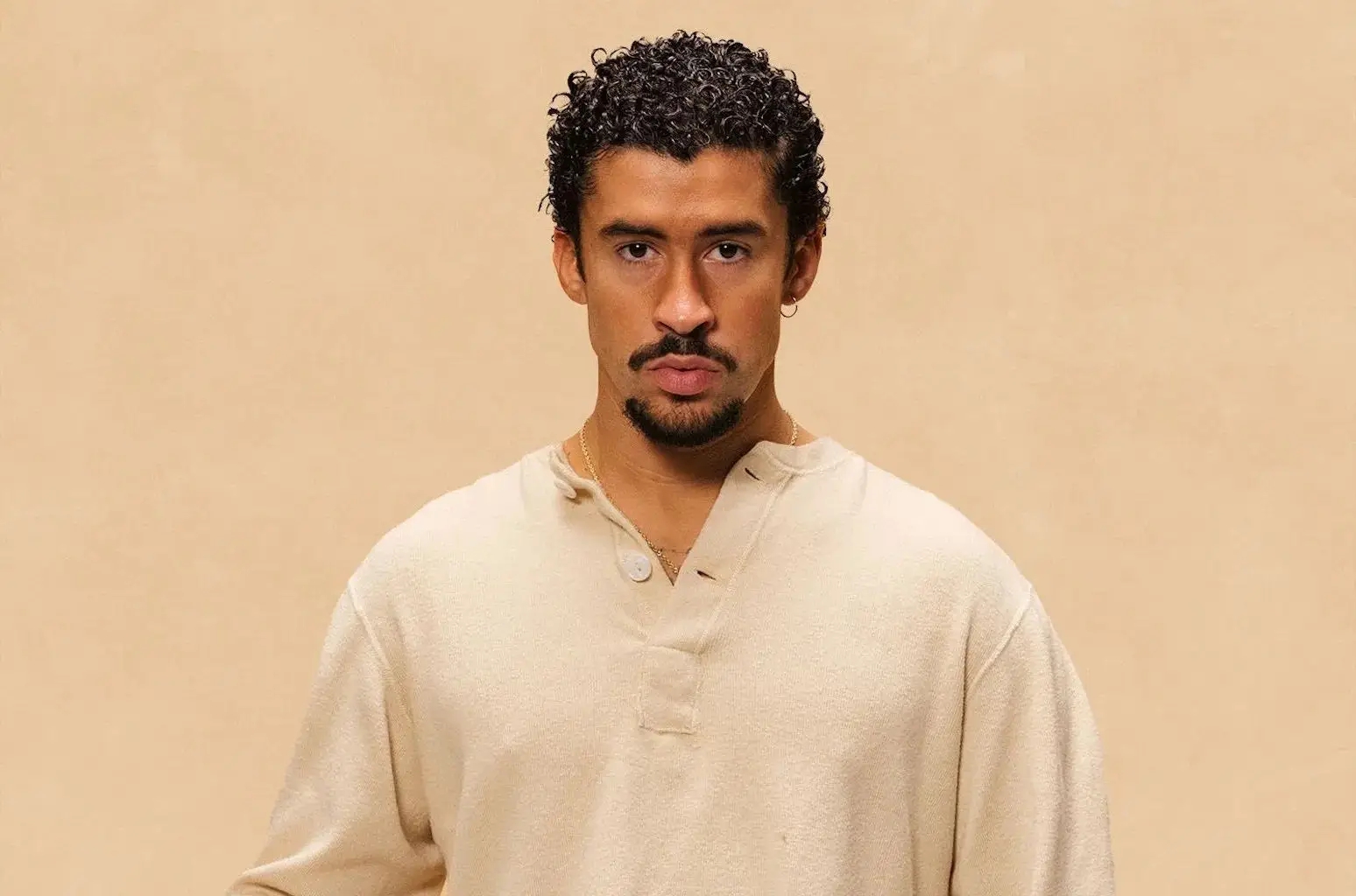 Người đàn ông oanh tạc 2026: Vừa thắng Grammy đã đại náo Super Bowl, cả loạt siêu sao góp vui- Ảnh 5.