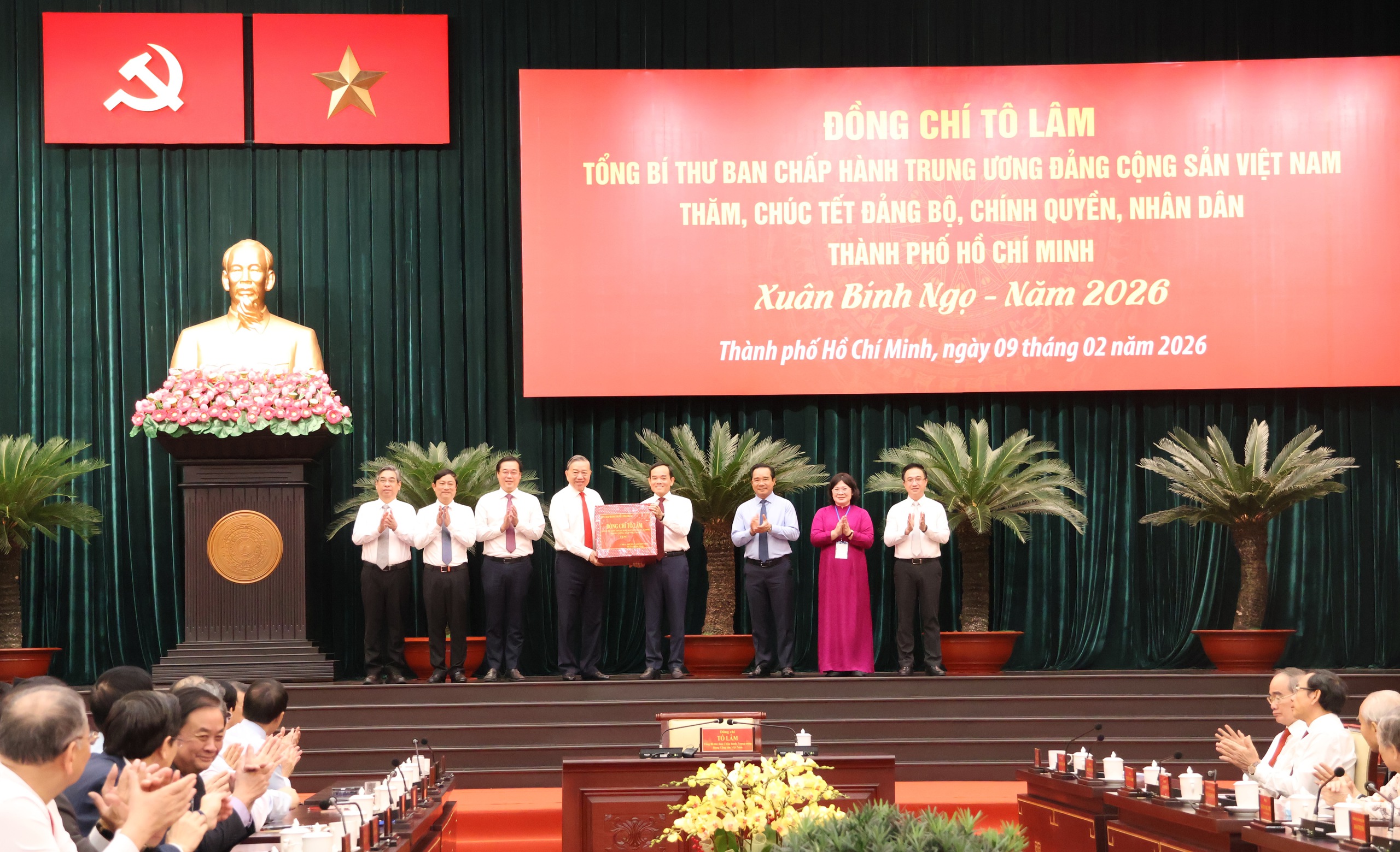 Tổng Bí thư Tô Lâm: TPHCM là nơi để Trung ương yên tâm giao việc lớn - Ảnh 2.