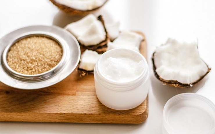 Sử dụng nguyên liệu tự nhiên sẵn có để làm đẹp là trải nghiệm thú vị...