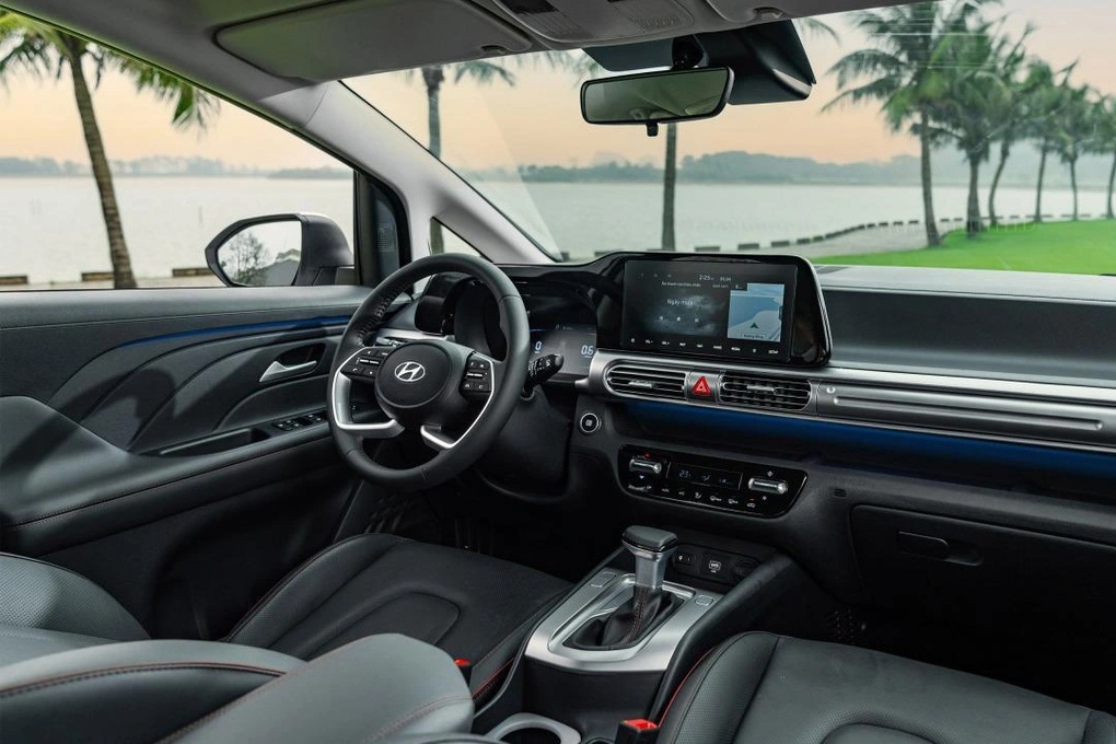 Đối thủ Mitsubishi Xpander xả kho: Hyundai Stargazer giảm tới 96 triệu đồng - 3