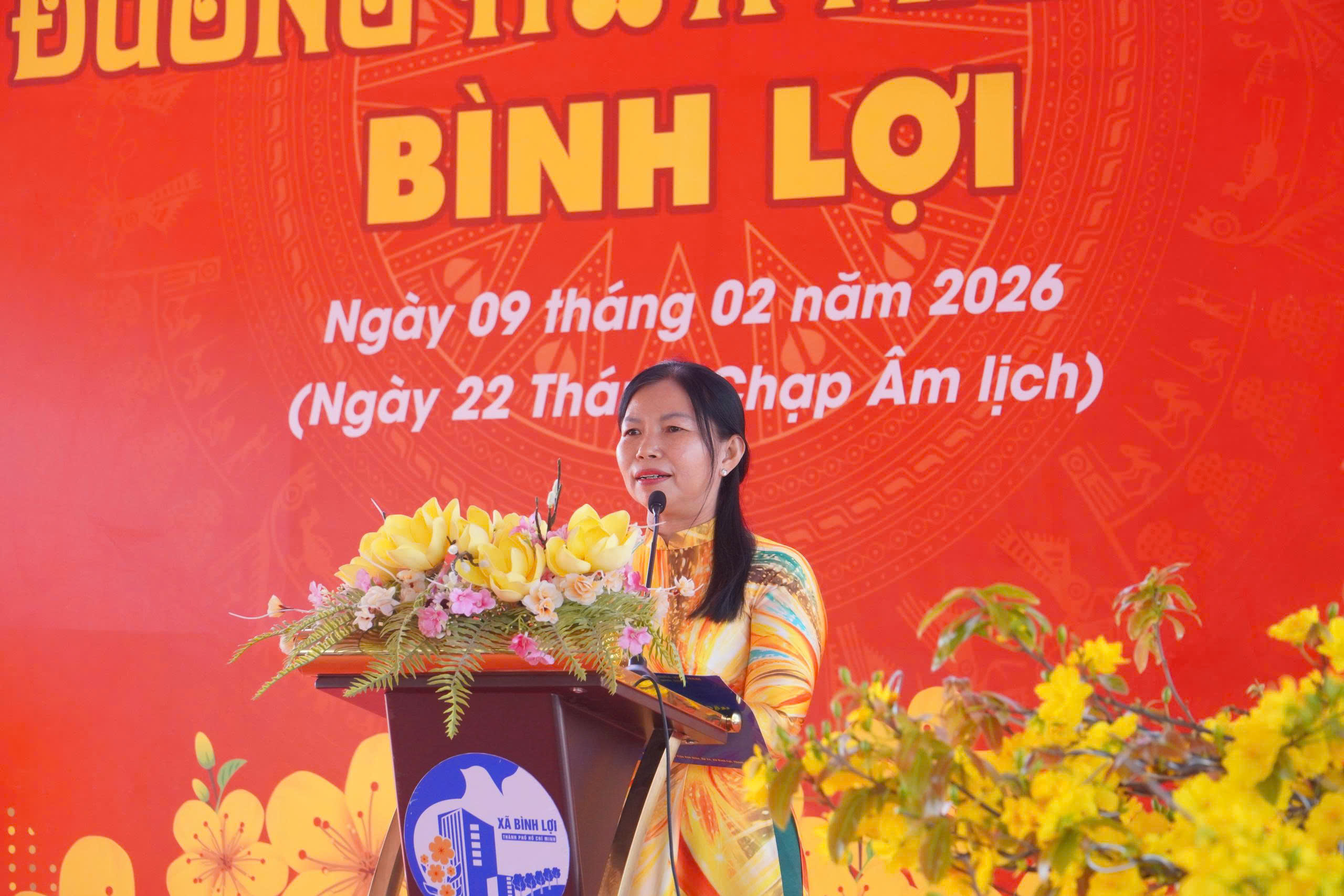 Khai mạc Đường hoa Mai vàng Bình Lợi: Tôn vinh làng nghề giữa lòng đô thị - Ảnh 9.