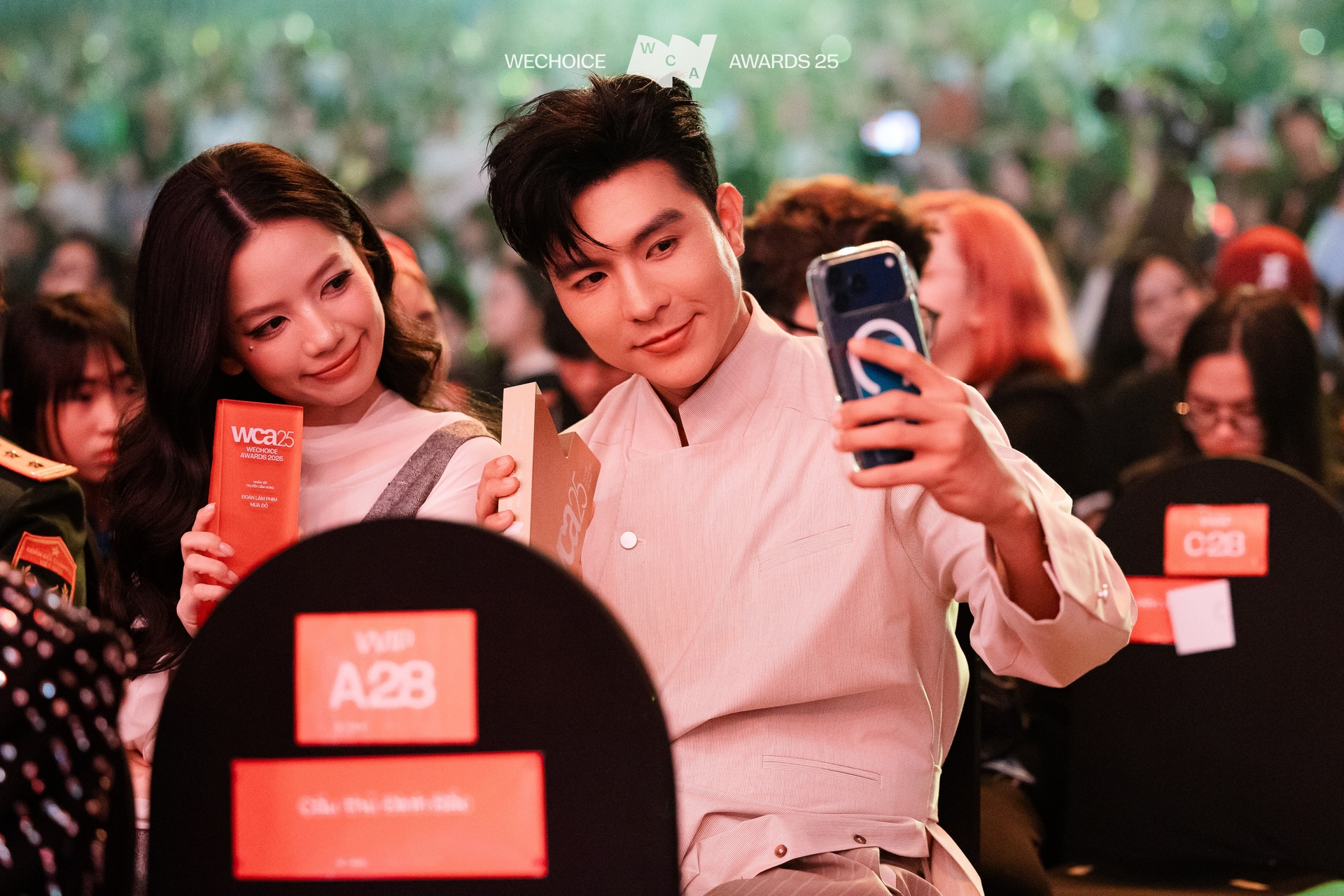 Thần tiên tỷ tỷ đẹp điên đảo của WeChoice 2025 khiến netizen liên tưởng tới tiểu công chúa thế hệ mới của Cbiz- Ảnh 8.