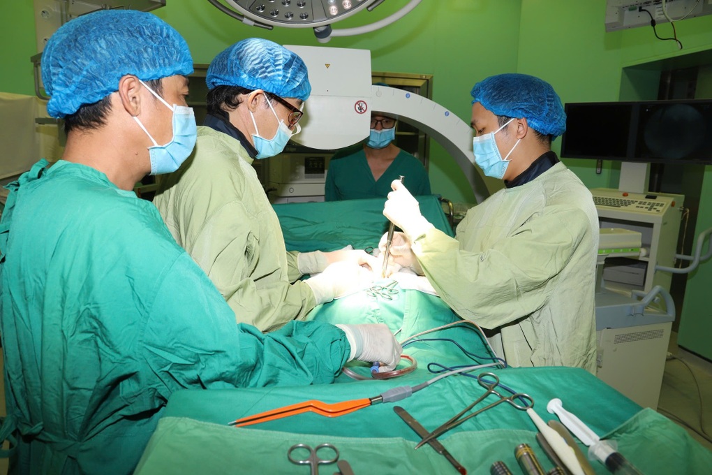 Bệnh viện ở TPHCM mất khả năng trả nợ gần 100 tỷ đồng, khắc phục thế nào? - 2