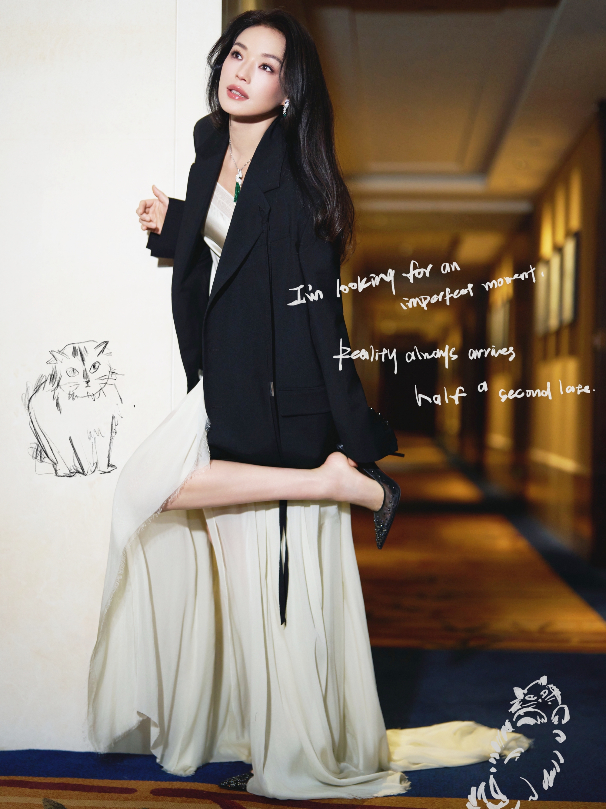 Chưa thấy ai U50 vẫn trẻ dã man thế này: 30 năm không già đi, kim cương dù bao nhiêu tuổi vẫn là kim cương- Ảnh 3.