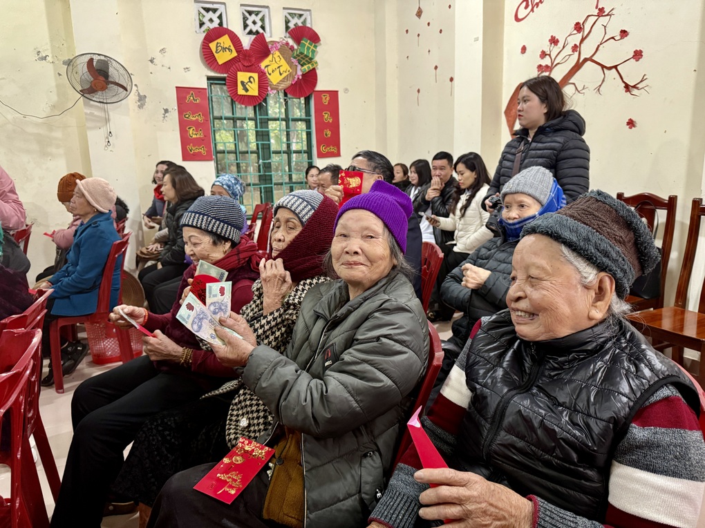 Những nụ cười, niềm hạnh phúc của người trại phong - 2