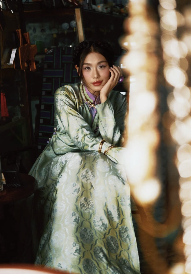 Áo dài xanh lá, lựa chọn mới của vẻ đẹp quốc dân ngày tết- Ảnh 6.