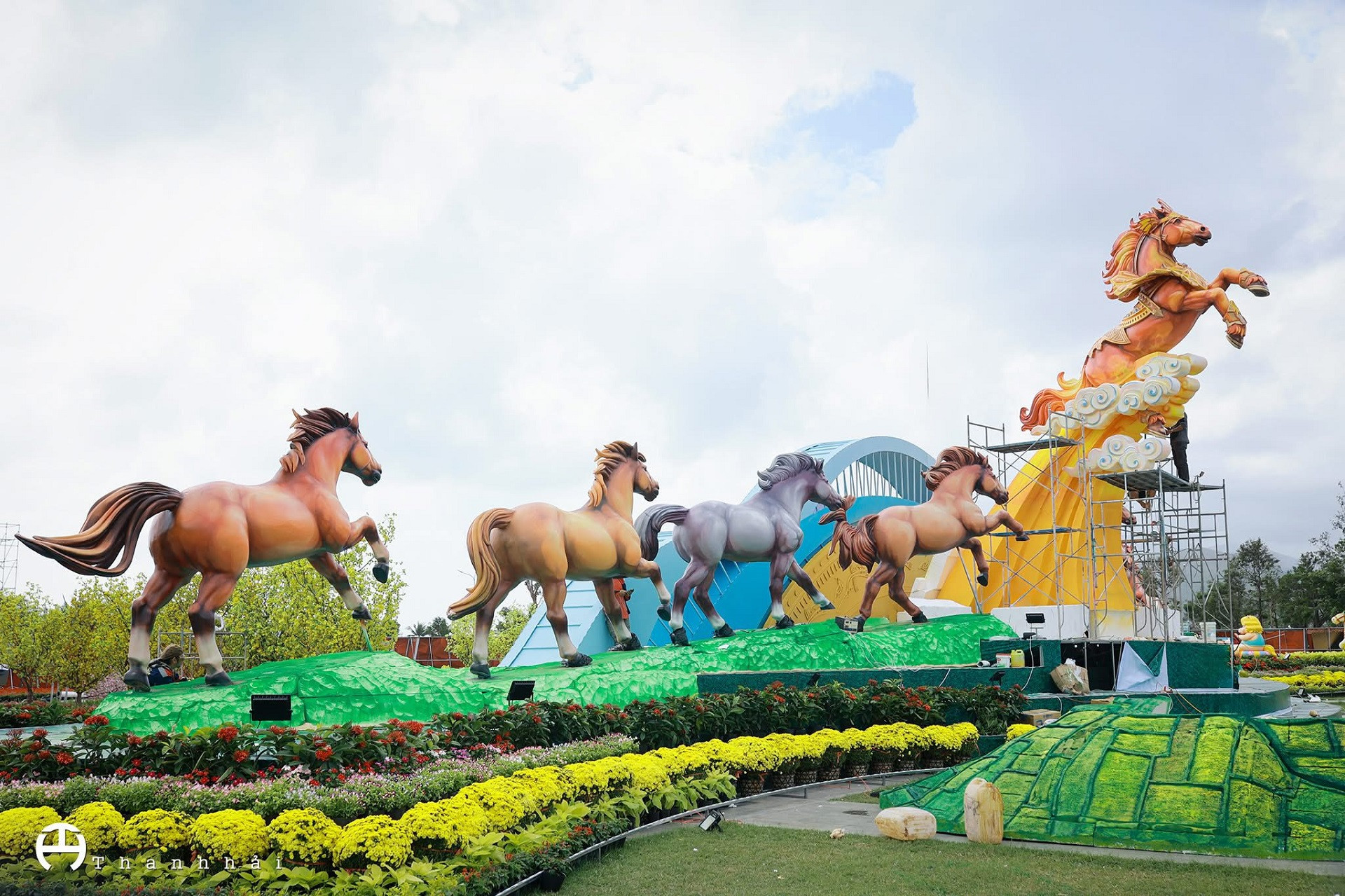 Linh vật ngựa Tết Bính Ngọ 2026 gây sốt với phong cách độc đáo và sáng tạo - Ảnh 10.