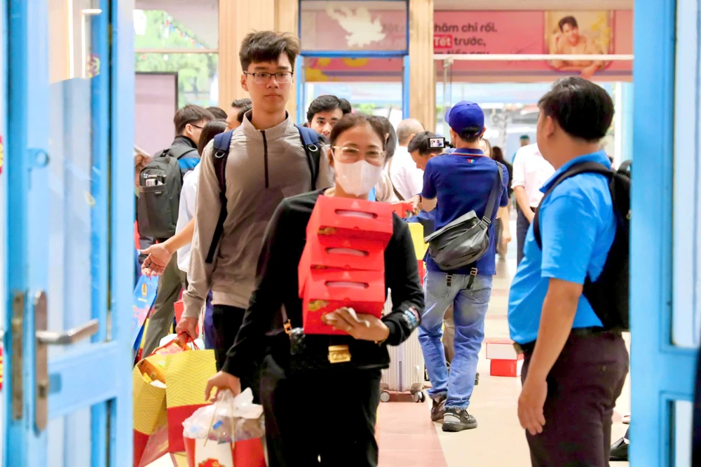 chuyến tàu công đoàn (12).jpg