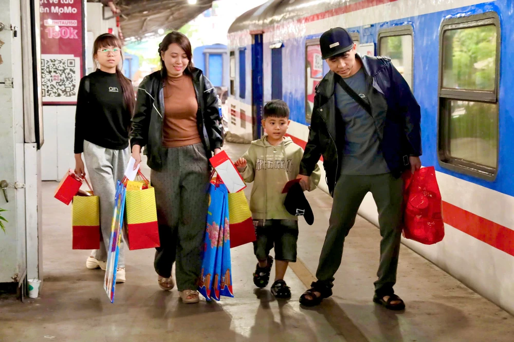 chuyến tàu công đoàn (10).jpg