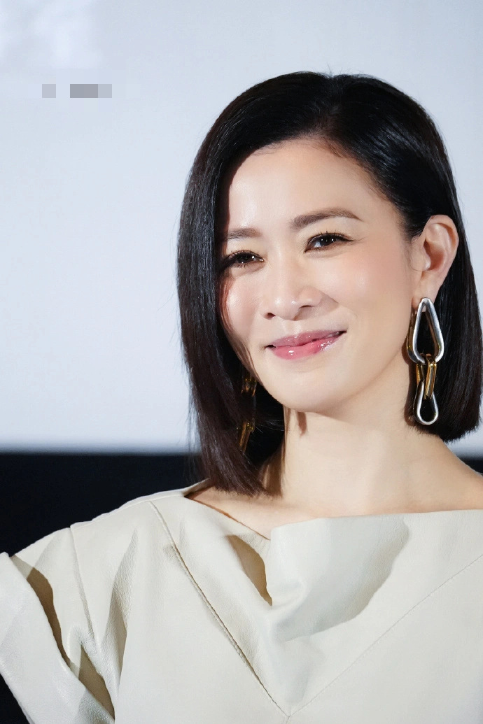 Minh tinh 51 tuổi bị chụp trộm trên phố khiến ai nhìn cũng sững sờ- Ảnh 4.