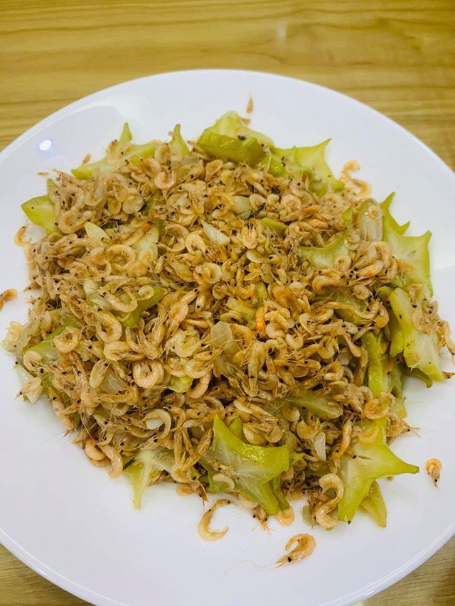 Bà xã NSND Công Lý dọn mâm cúng ông Táo cực đẹp mắt, cầu mong bình an cho gia đình - 17