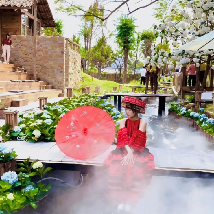 7 quán cà phê đẹp tựa áng thơ tại TP.HCM cho du khách chụp ảnh Tết - 10