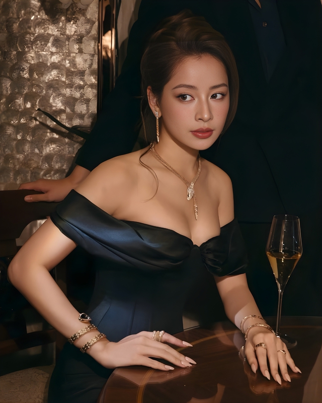 Sức hút từ phụ kiện ánh kim tạo nét sang trọng cho quý cô sành điệu- Ảnh 5.