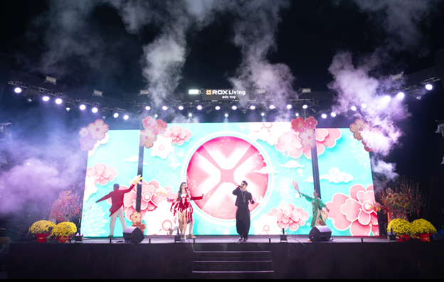 ROX Living Đức Thọ rực rỡ đêm Nhạc hội Xuân Concert- Ảnh 2.