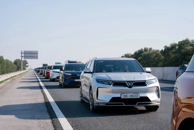 Lái xe về Tết: Có nên đi ô tô điện vào cao tốc Bắc - Nam? - Ảnh 3.