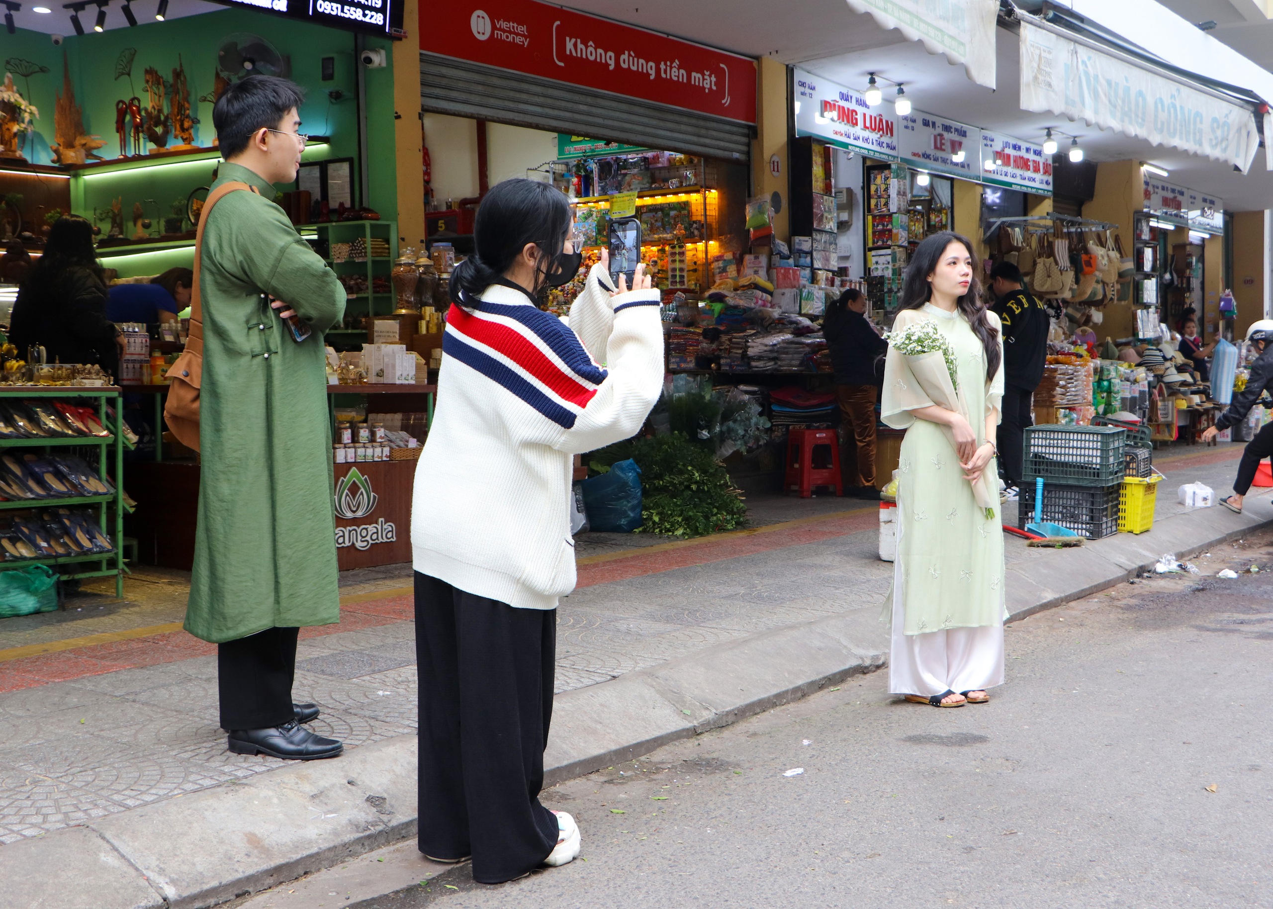 Những địa điểm chụp ảnh áo dài đẹp ở Đà Nẵng dịp Tết 2026 - Ảnh 3.