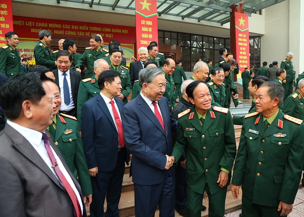 Tổng Bí thư Tô Lâm gặp mặt tướng lĩnh quân đội nghỉ hưu, nghỉ công tác - Ảnh 6.