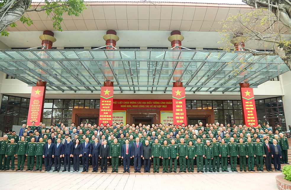 Tổng Bí thư Tô Lâm gặp mặt tướng lĩnh quân đội nghỉ hưu, nghỉ công tác - Ảnh 7.