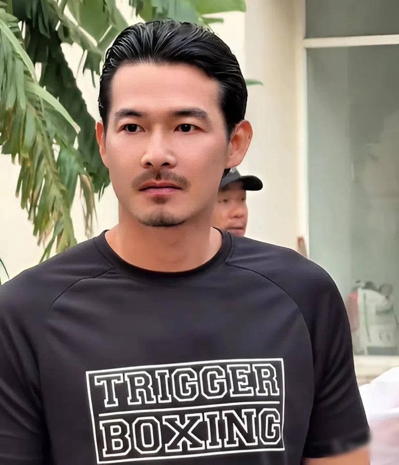 Ly hôn vợ đại gia hơn 9 tuổi, vỡ nợ 20 tỷ, nam diễn viên thay đổi hẳn 1 điều, cuộc sống ngày càng tốt lên- Ảnh 3.