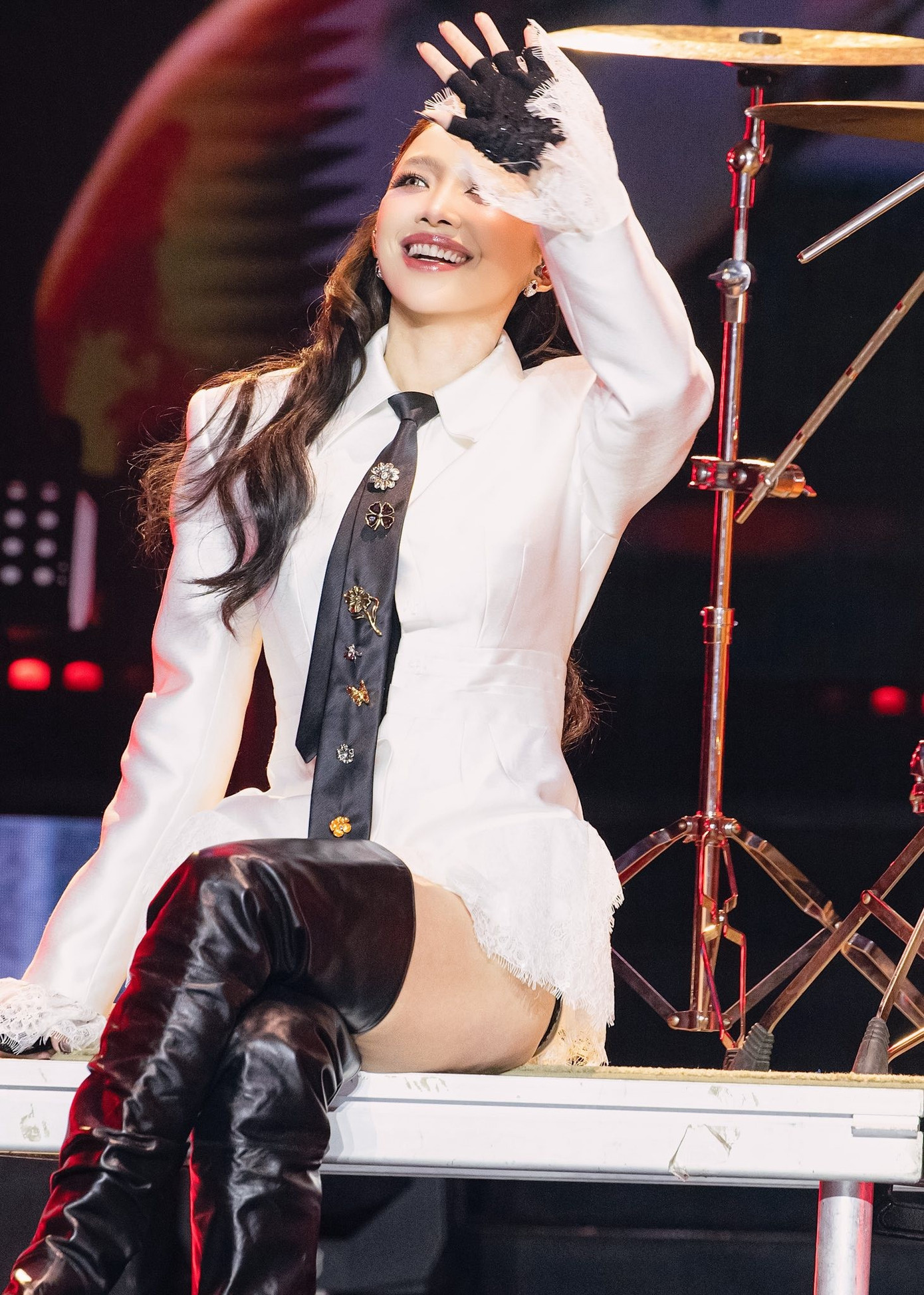 Ca sĩ Việt nào cận kề ngưỡng cát-xê một tỷ đồng/show- Ảnh 10.