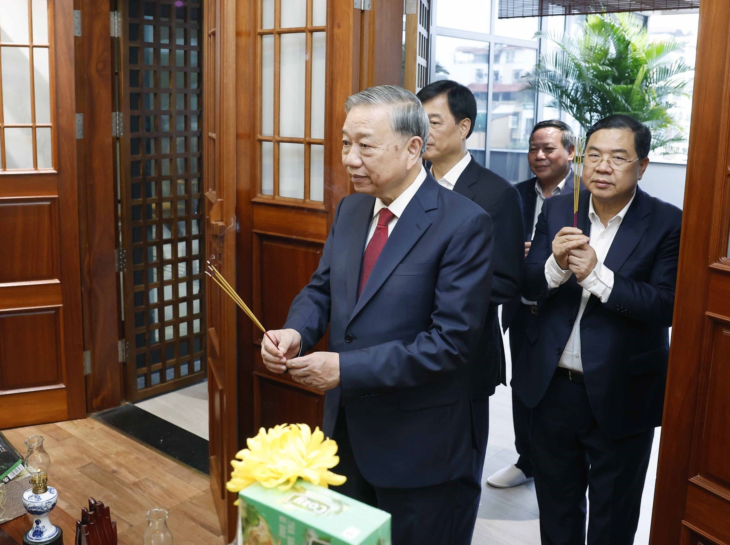 Tổng Bí thư - Ảnh 5.