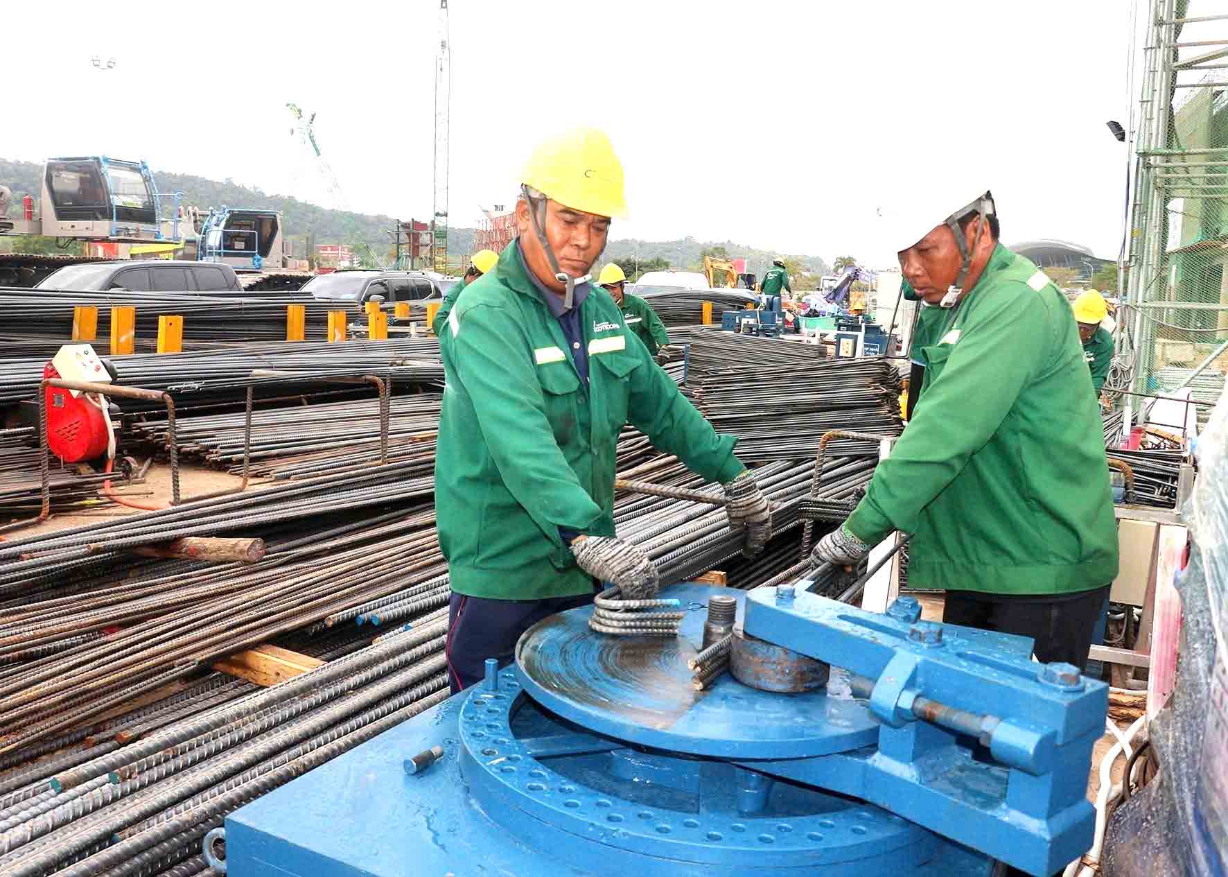 Ăn tết trên các công trình trọng điểm quốc gia- Ảnh 2.