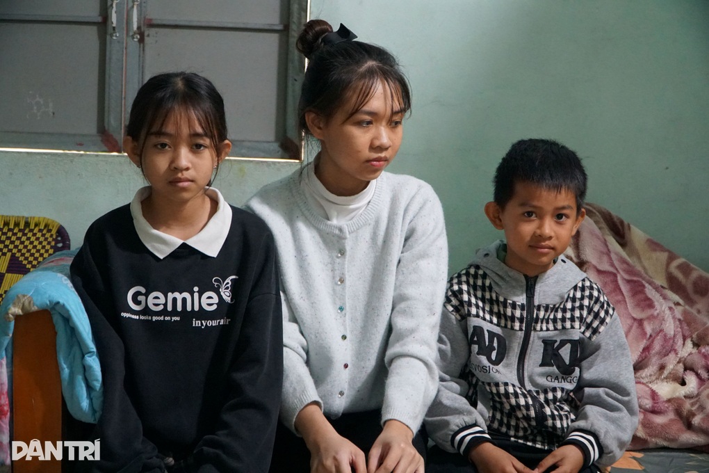 Cha nghèo muốn dành số tiền chữa bệnh để trả nợ trước khi qua đời - 4