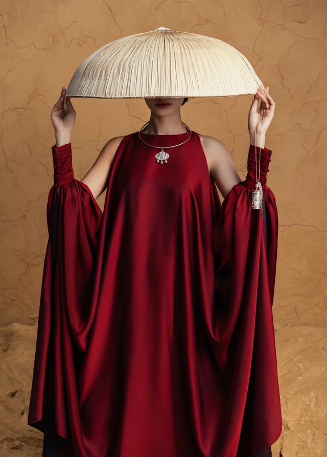 Ba tông màu dự tiệc sang trọng ai cũng mặc dịp đầu xuân năm mới- Ảnh 3.