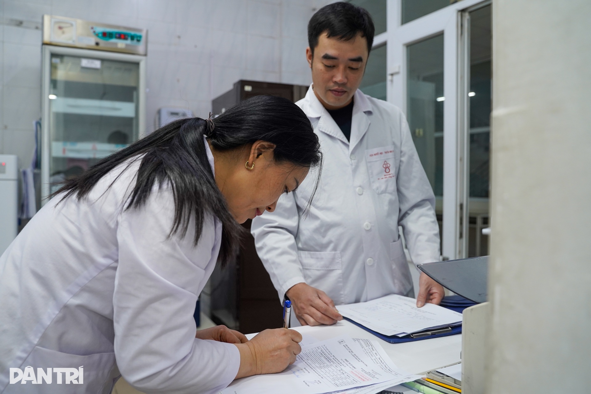 Nhiệm vụ không được phép trễ của chuyến xe đi ra từ cổng viện máu lúc 5h - 7