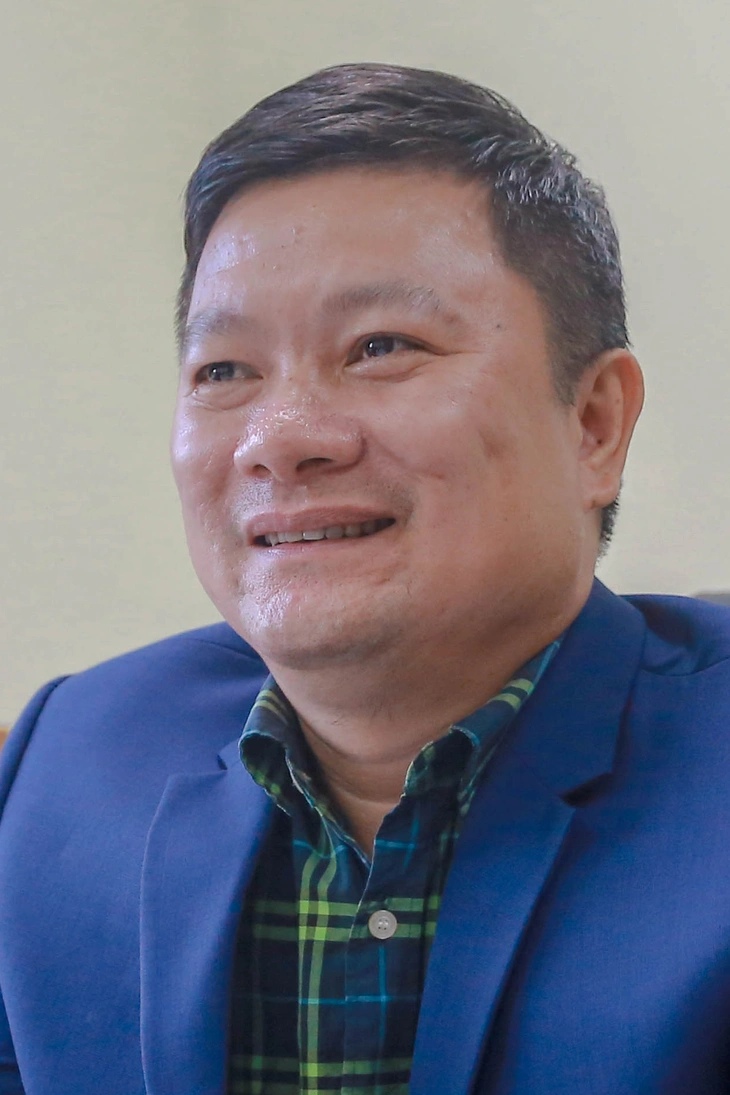 người khó khăn - Ảnh 2.