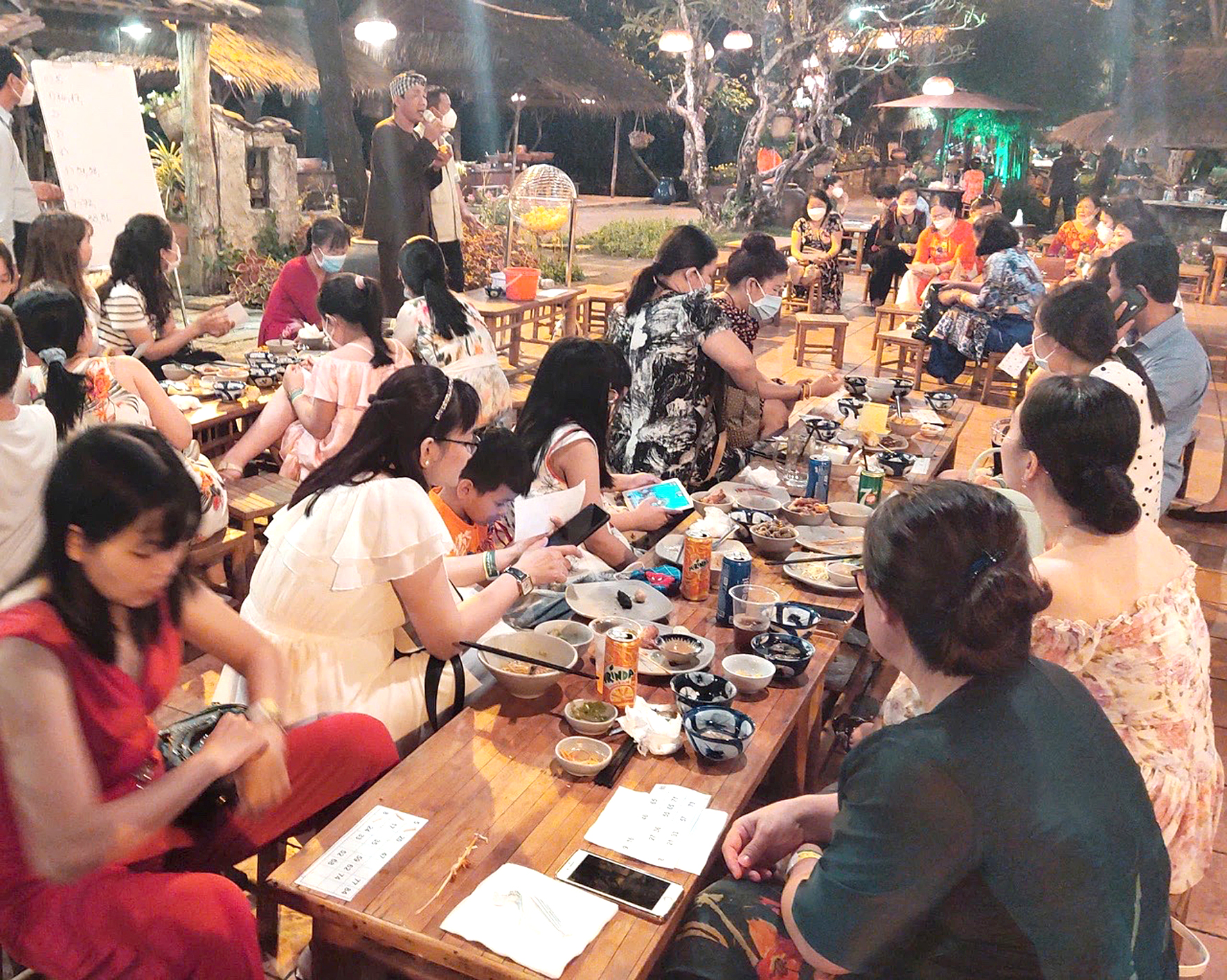 nnhà hàng - Ảnh 2.