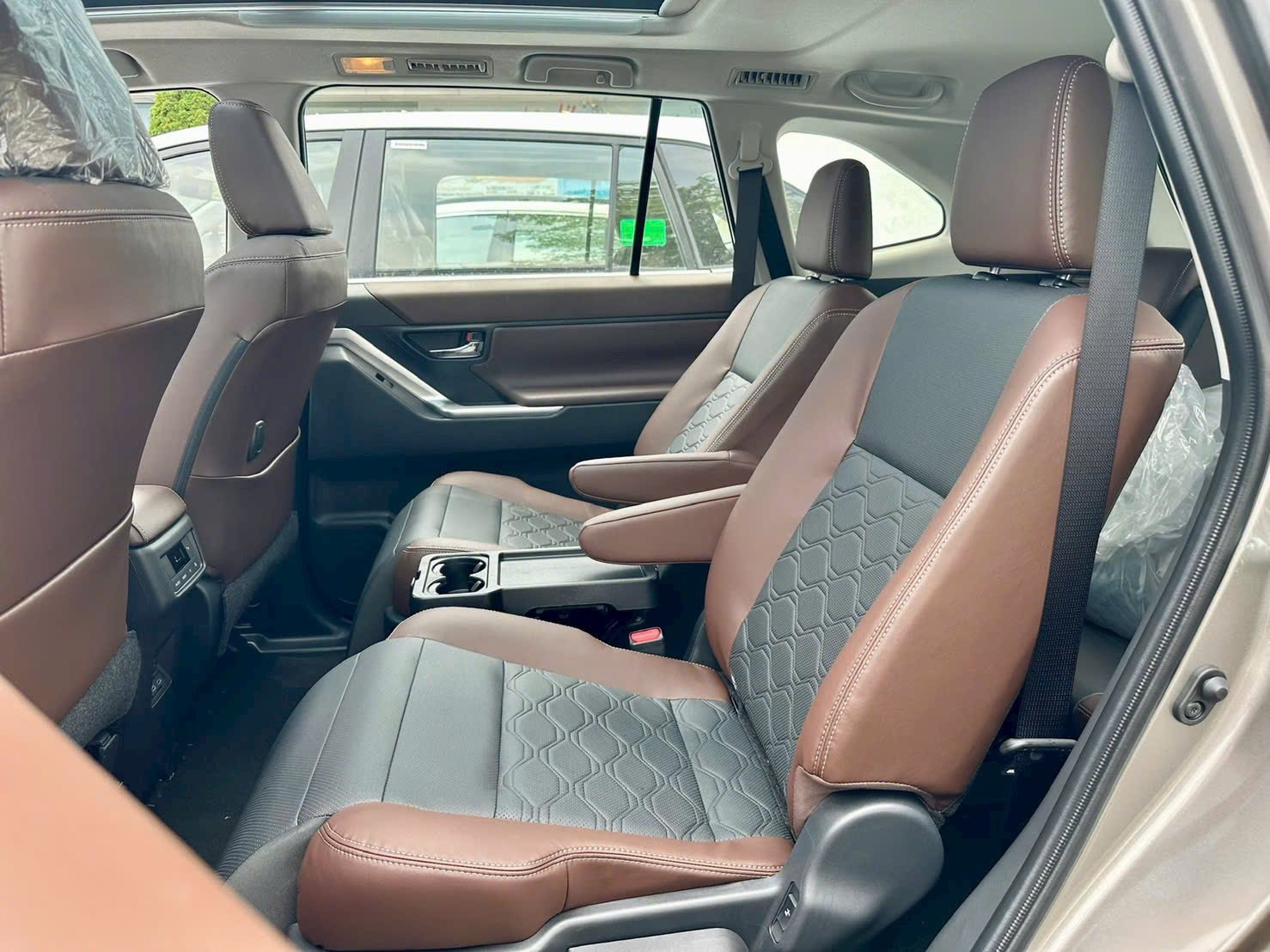 Toyota Innova Cross - Ảnh 7.