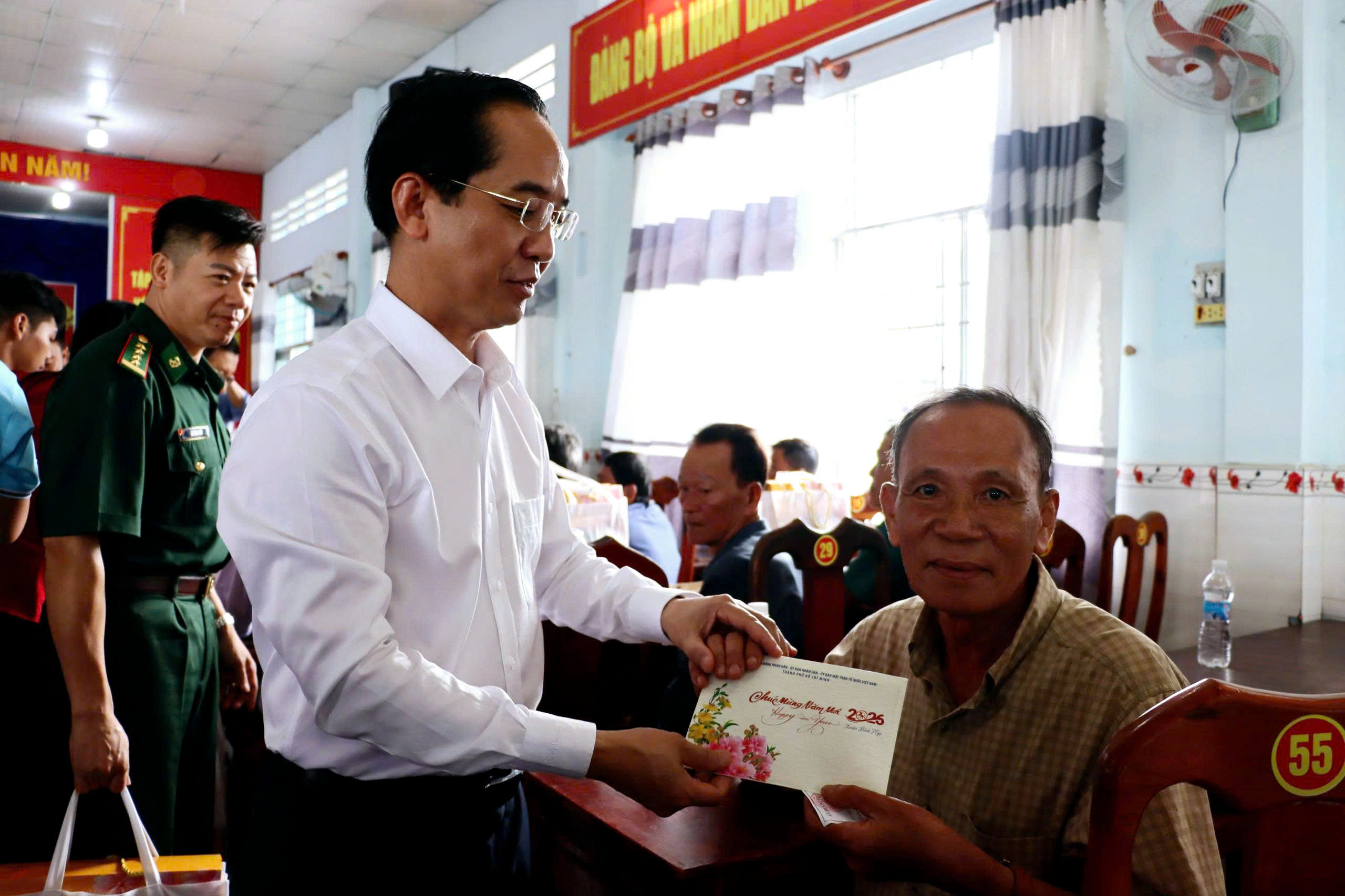 Nhiều hoạt động ý nghĩa của lãnh đạo Thành ủy TPHCM tại Cà Mau - Ảnh 11.