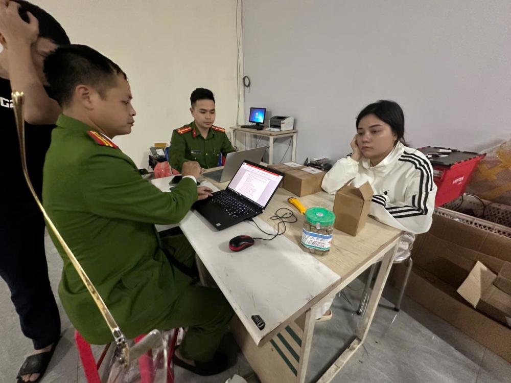 Rúng động Hà Tĩnh: Bóc gỡ đường dây sản xuất thuốc đông y tăng cân giả, thu giữ hơn 1 tấn viên hoàn- Ảnh 5.