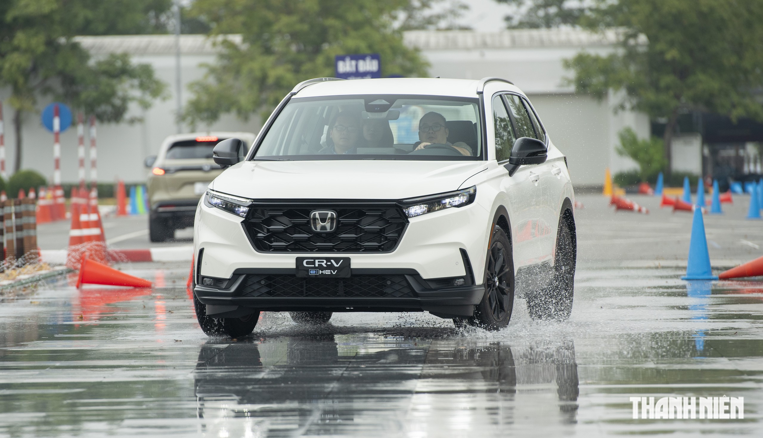 Honda CR-V hybrid lắp ráp tại Việt Nam khác gì bản nhập khẩu từ Thái Lan? - Ảnh 10.