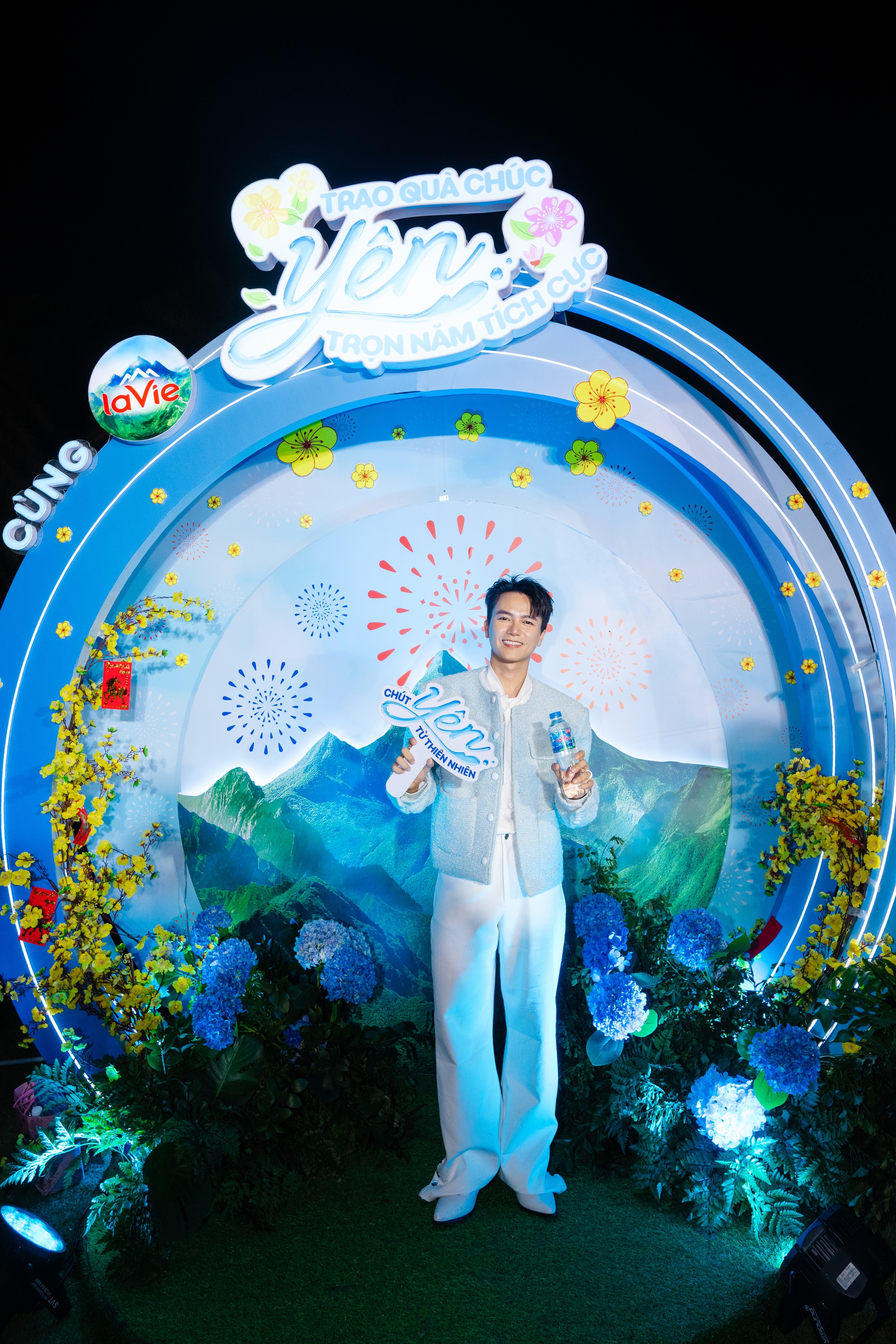 WeChoice Awards “Viết tiếp câu chuyện Việt Nam” từ nhịp sống người trẻ và lời nhắc từ La Vie về các khoảng nghỉ ngắn cần thiết để đi xa hơn- Ảnh 4.