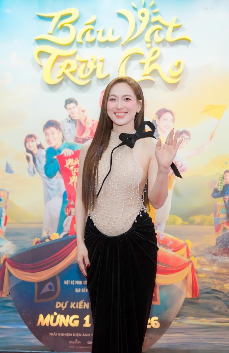 Phương Anh Đào làm khán giả không thể rời mắt. 