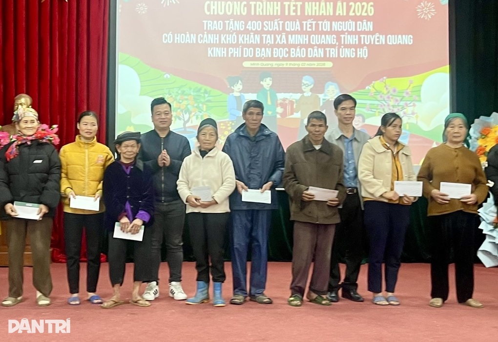Trao 400 suất quà Tết Nhân ái tới người nghèo tỉnh Tuyên Quang - 3