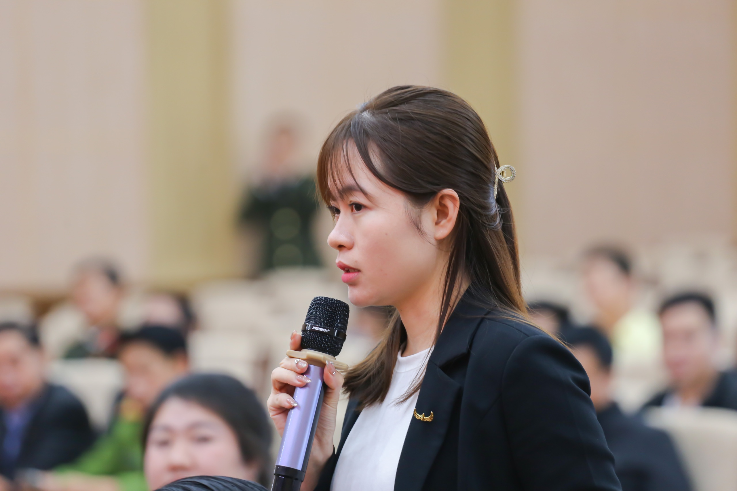 Công an Huế lắng nghe doanh nghiệp để tháo gỡ những 'điểm nghẽn' trong kinh doanh- Ảnh 2.