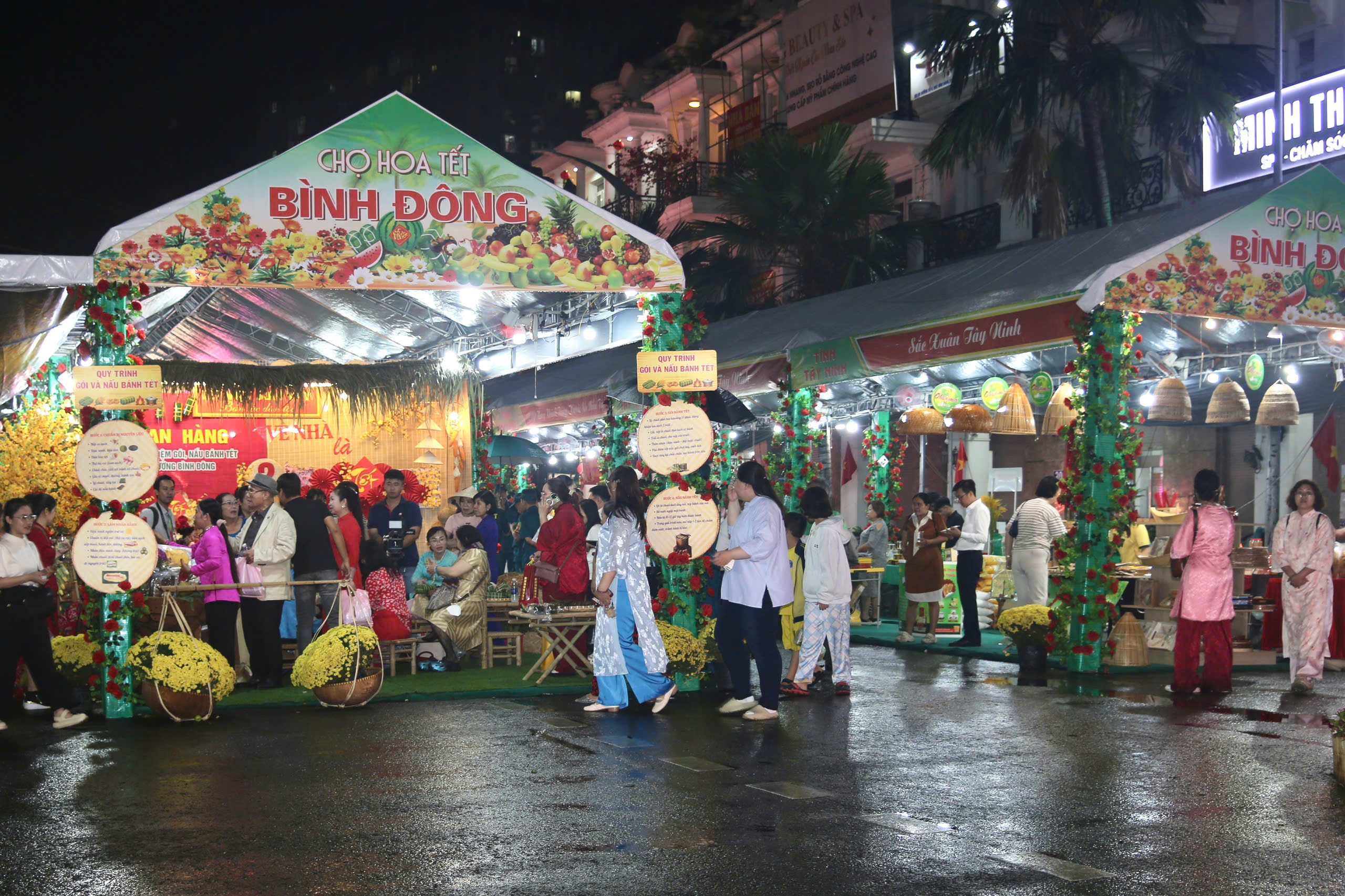 TPHCM: Khai mạc Chợ hoa Tết Bình Đông - Xuân Bính Ngọ 2026 - Ảnh 4.