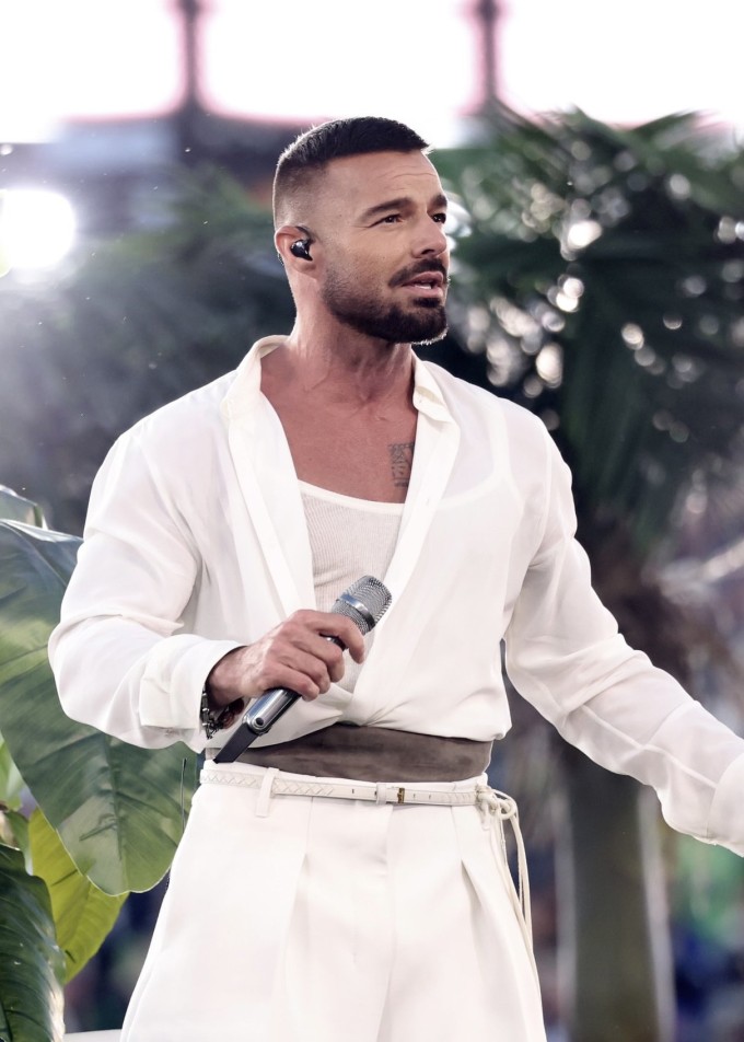 Ricky Martin được khen phong độ hơn cả thời đỉnh cao cuối thập niên 1990. Ảnh: Instagram